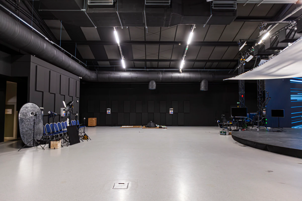 Area for regular productions right next to the LED stage